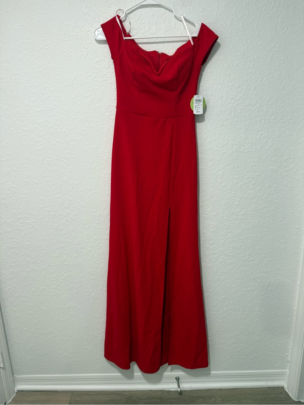 NWT WINDSOR Elegant Red Off-Shoulder Evening Gown Size 5/6